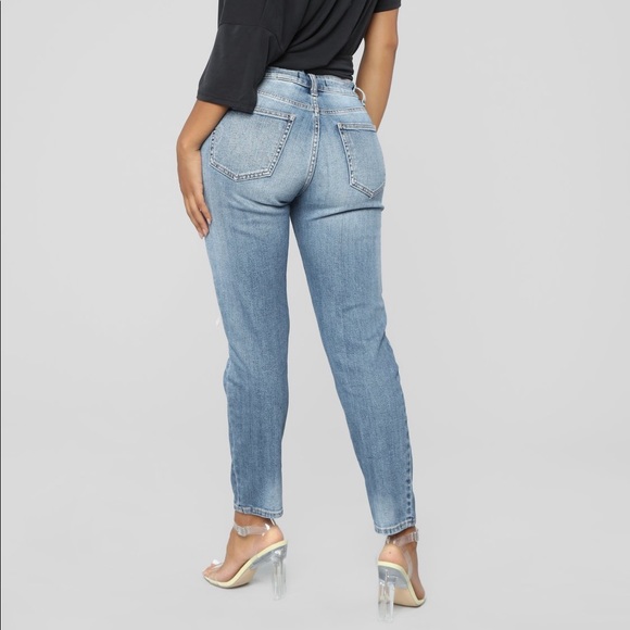 Tobi High Rise Mom Jeans - Picture 3 of 8